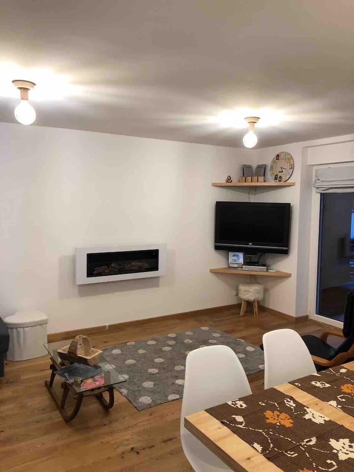 Three-room apartment Centro Cervinia Cretaz skiing on foot.
