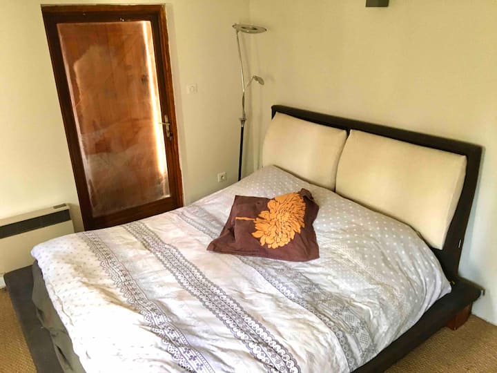 Dhomë gjumi 1