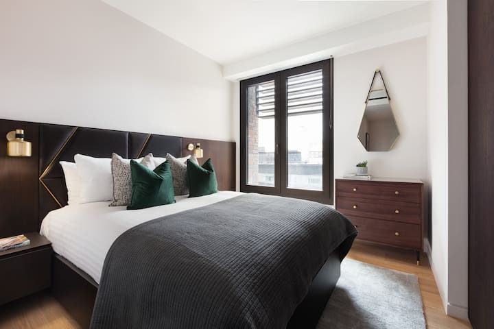 Oxford Street luxury 3 bedroom serviced apartment gallery image 5
