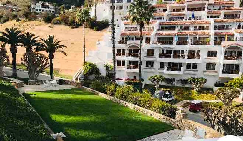 Hamilton Cove 2 Bedroom w/ golf cart and views gallery image 3