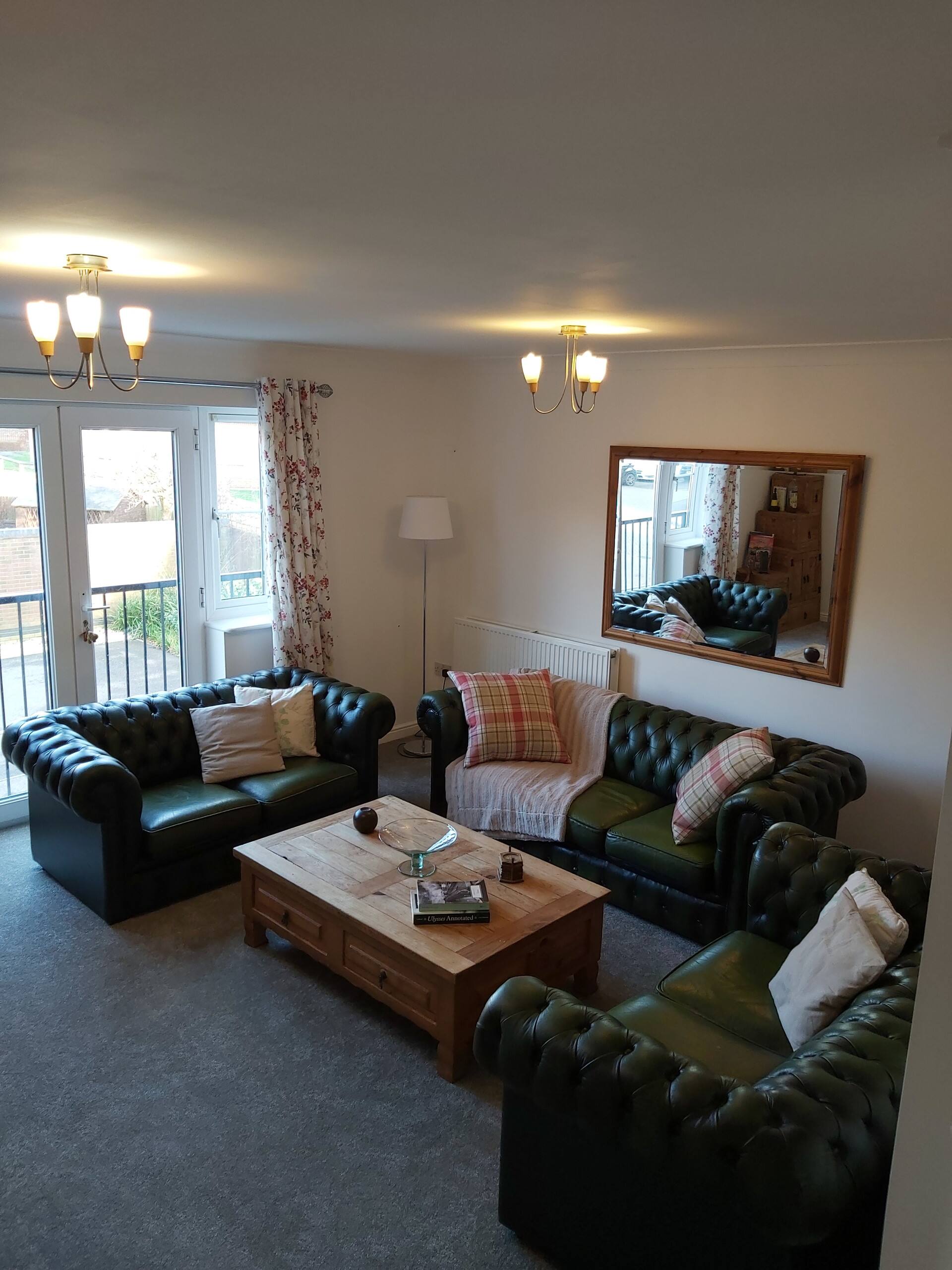 Charming 3-Bed,3-Bath Townhouse,Picturesque Hamble