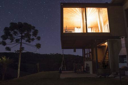 Bangalôs do Sertão: Casa em meio a Natureza