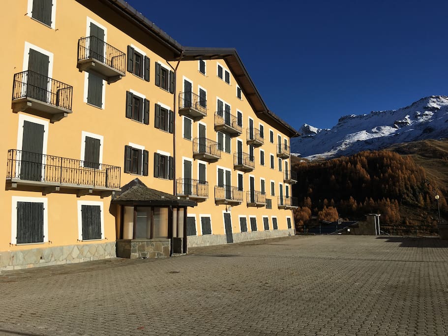 The Royal Italian family’s hunting house ( storical building)
