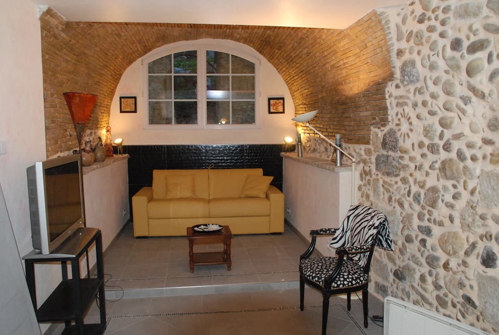 voûte en pierres et charme des vielles bastides