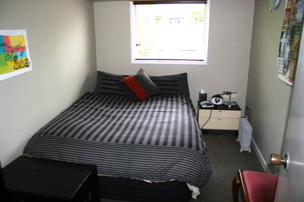 Bedroom - 2.