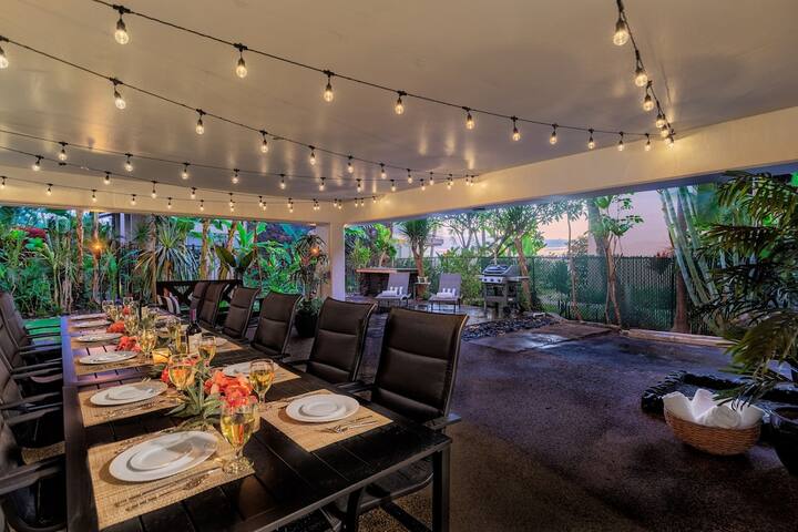 #1 Luxury OCEAN FRONT Mansion! Sleeps 32 gallery image 4