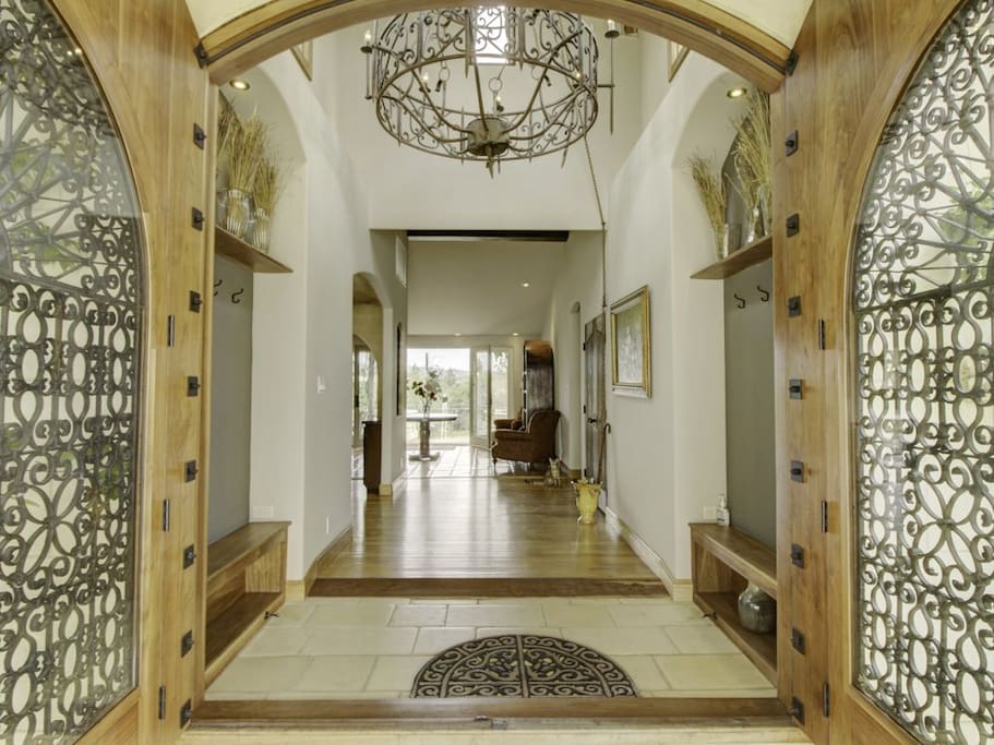 12 foot entryway doors to foyer.