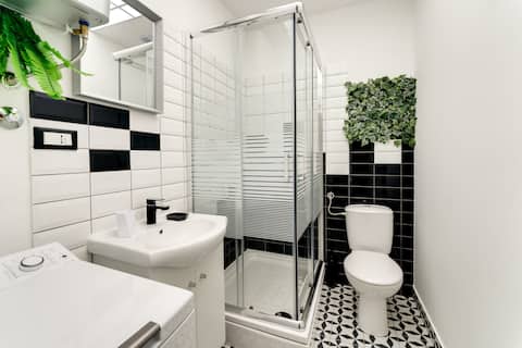 Black & White Apartment #1