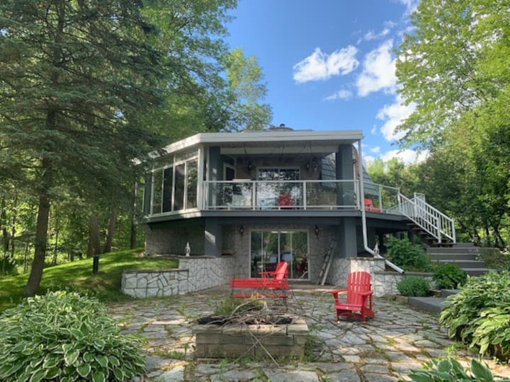 Waterfront Cottage in Muskoka Cottages for Rent in Severn Bridge, Ontario, Canada Airbnb