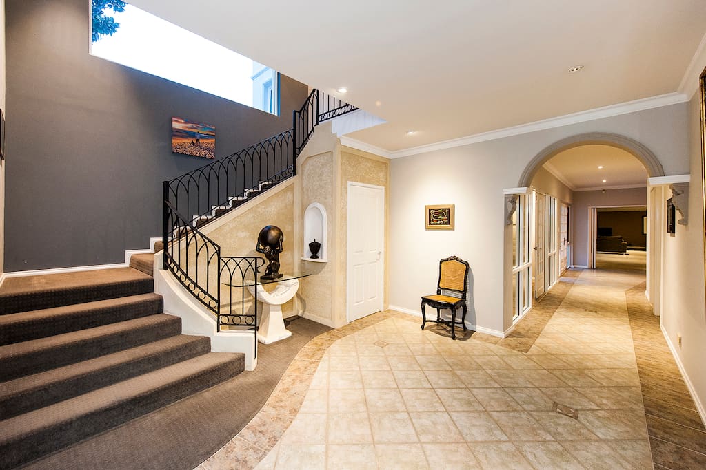ENTRANCE AREA