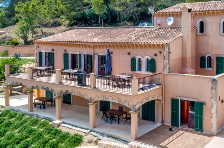 Ca’n Cristofal -country home for secluded getaway gallery image 5