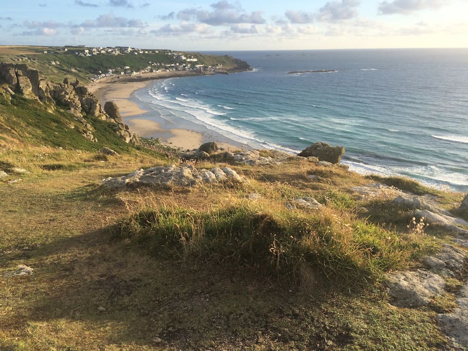 The property is approximately 100 m from the cliff and it's possible to walk to the beach in 10mins.