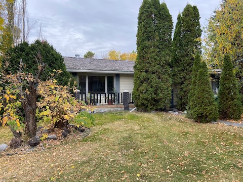 Entire top floor Suite - 2 Bedrooms