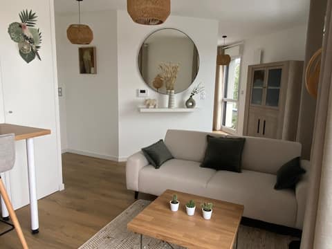 Airbnb performant: CoCo Bo'M T2 new luxury residence + parking à Dervallières Zola