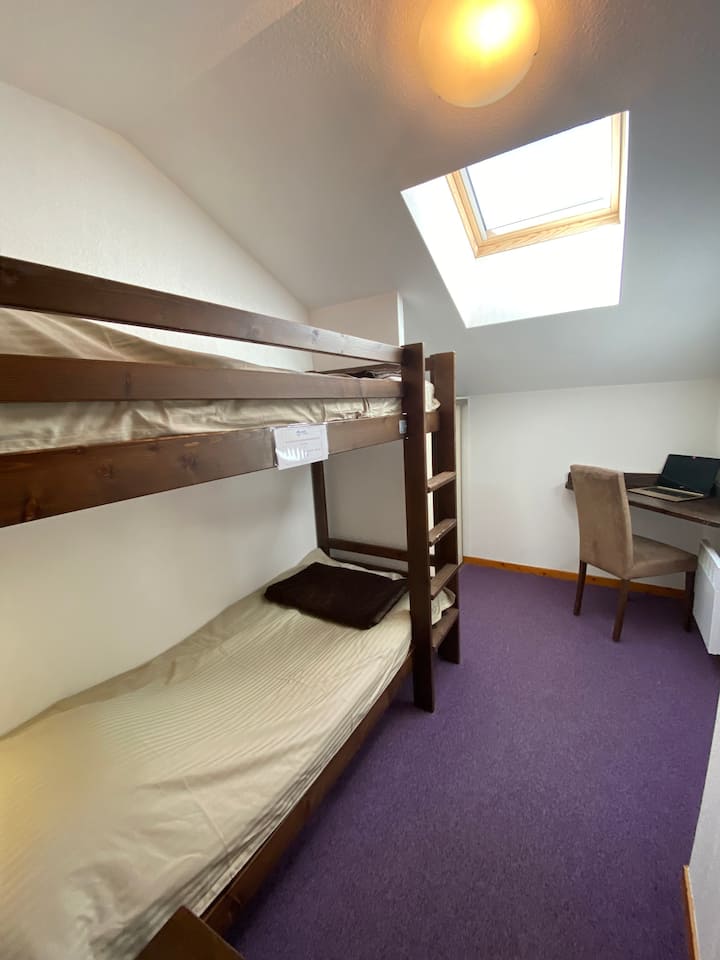 Bedroom with 80X190 bunk beds