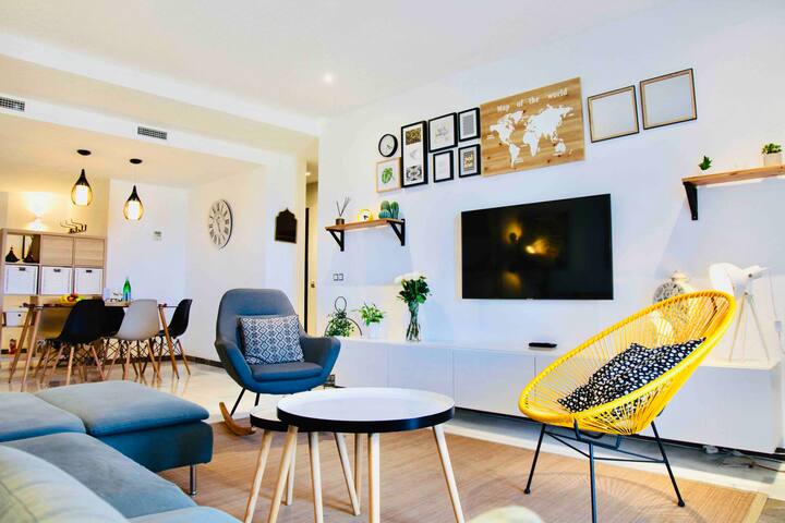 ☀️terrace frond sea☀️air condition pool. city center