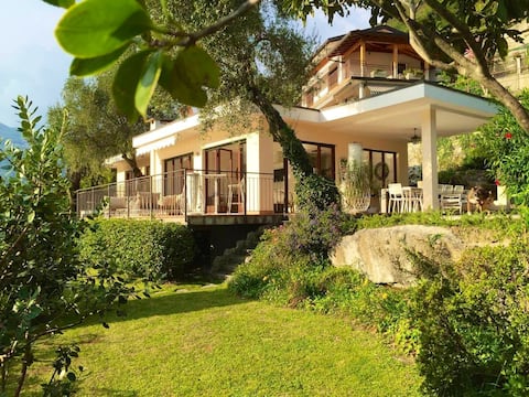 Lake Como Exclusive Retreat
