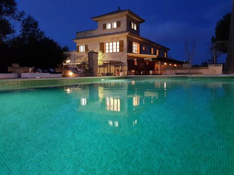 Villa Dinastia resort luxury