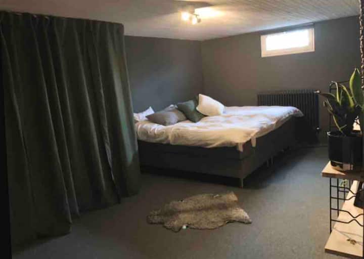 საძინებელი 2