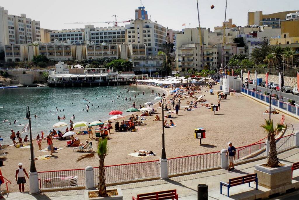 St George's Bay | 8 minutes away