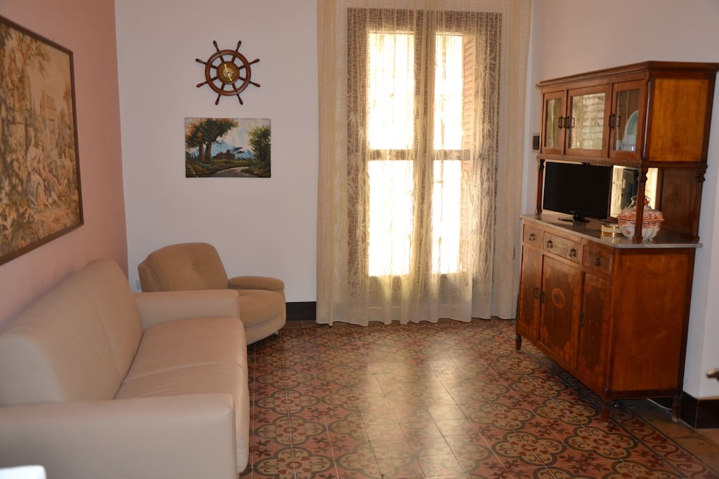 soggiorno - tv - divano letto