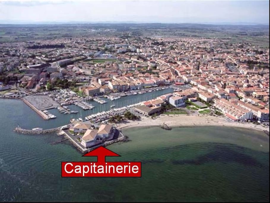 Studio en front de mer au sein de la capitainerie du port