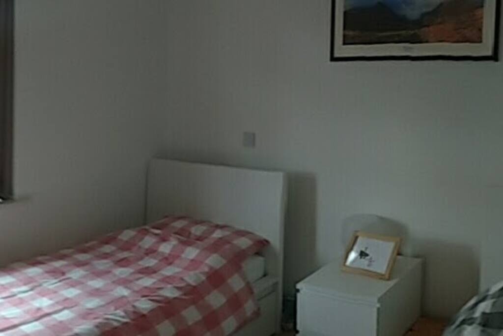 2nd Bedroom