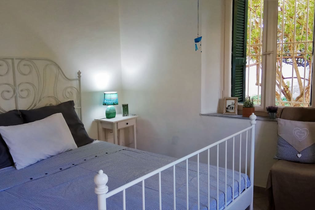 Bedroom_1