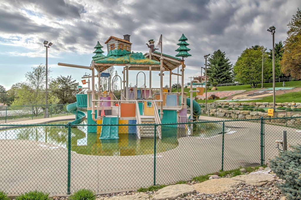 Located on the grounds of Jellystone Park, the property is within walking distance from various fun-filled activities.