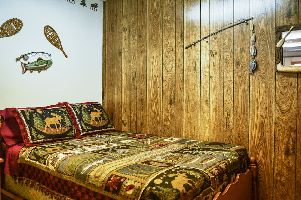 Bedroom #1 with Full Bed