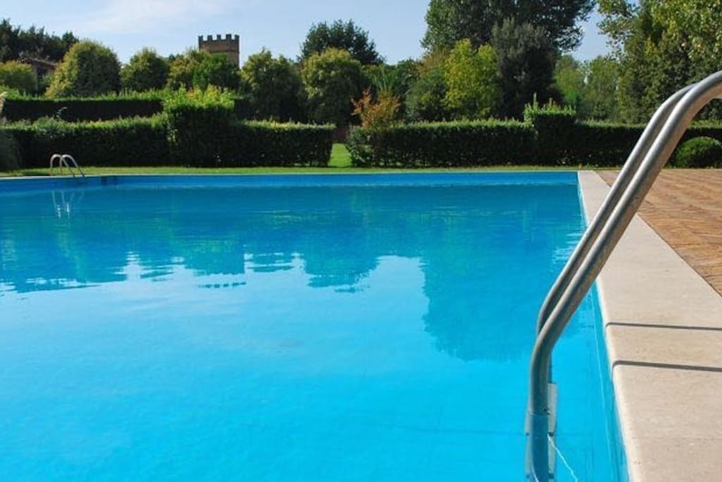 Piscina condominiale