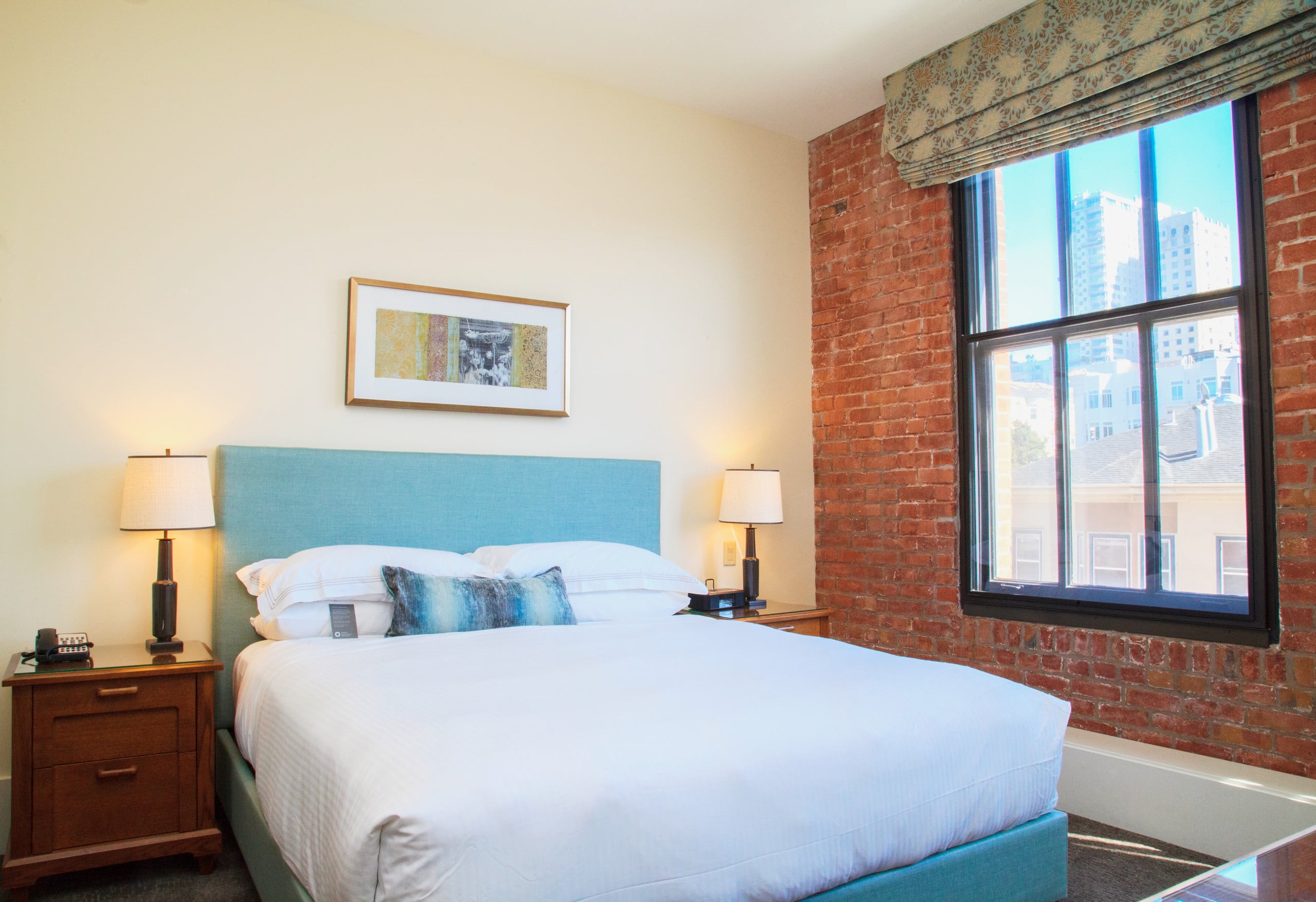 Condo in San Francisco · ★4.92 · 2 bedrooms · 3 beds · 2 baths - Image 3