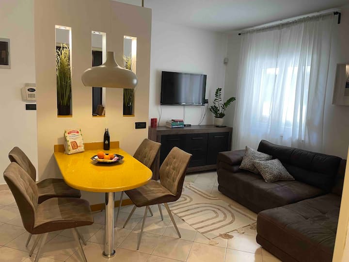 Four Beaches Top Location.
Quiet. Parking. Terrace - Pula