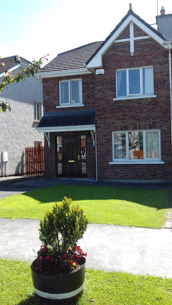 Tullamore Holiday Rentals & Homes County Offaly, Ireland Airbnb