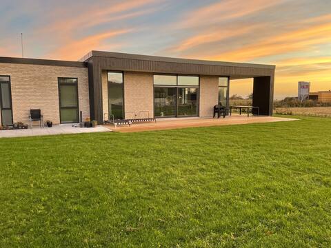 Lovely newly built home of 186 m2 in beautiful surroundings