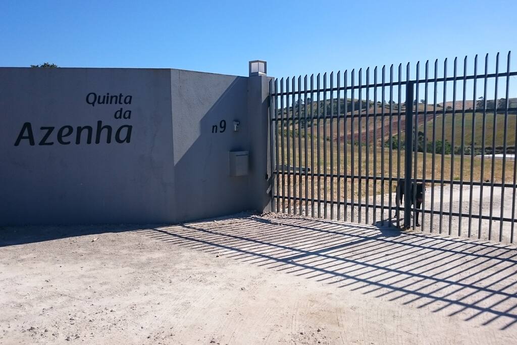 Front entry gate
