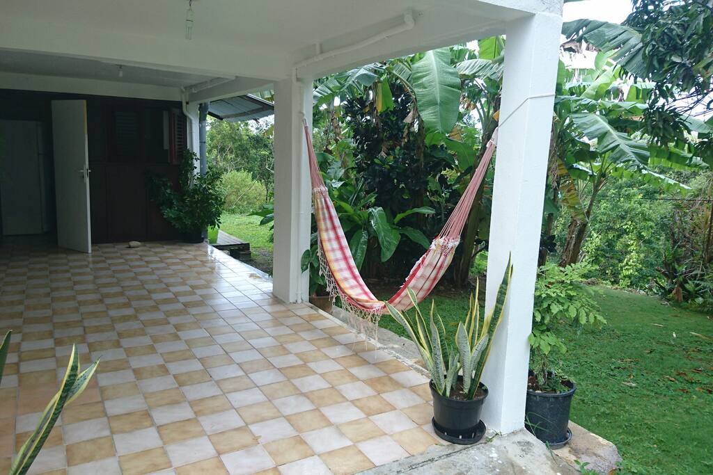 Entrée privative
terrasse/espace détente