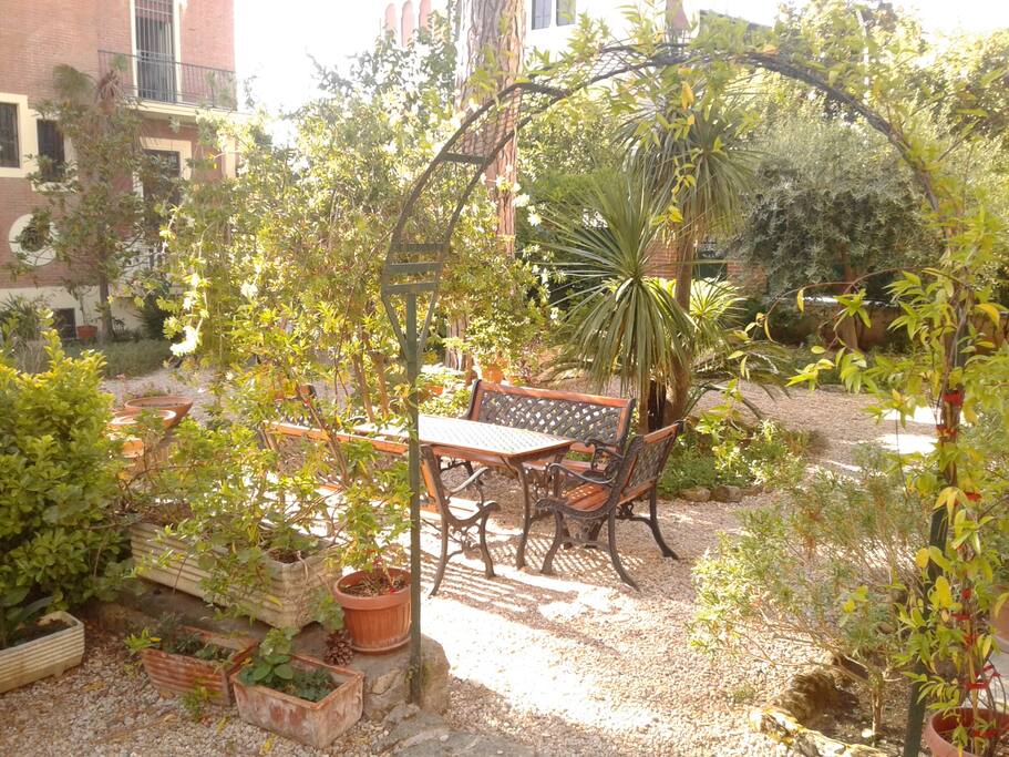 Garden of "Refuge of Peace"