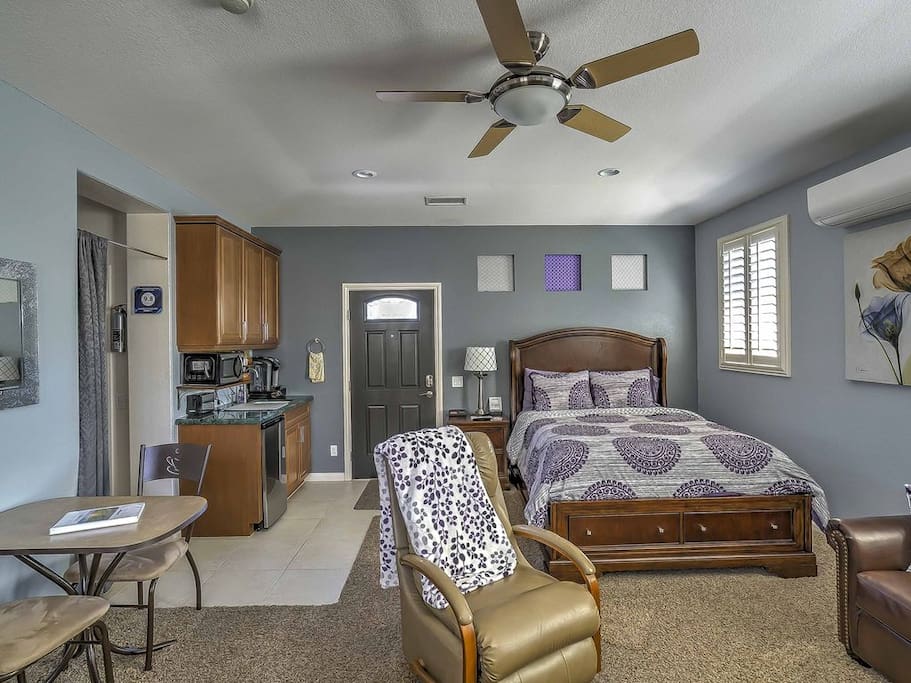 Have a great night's sleep on a very comfortable queen size bed.