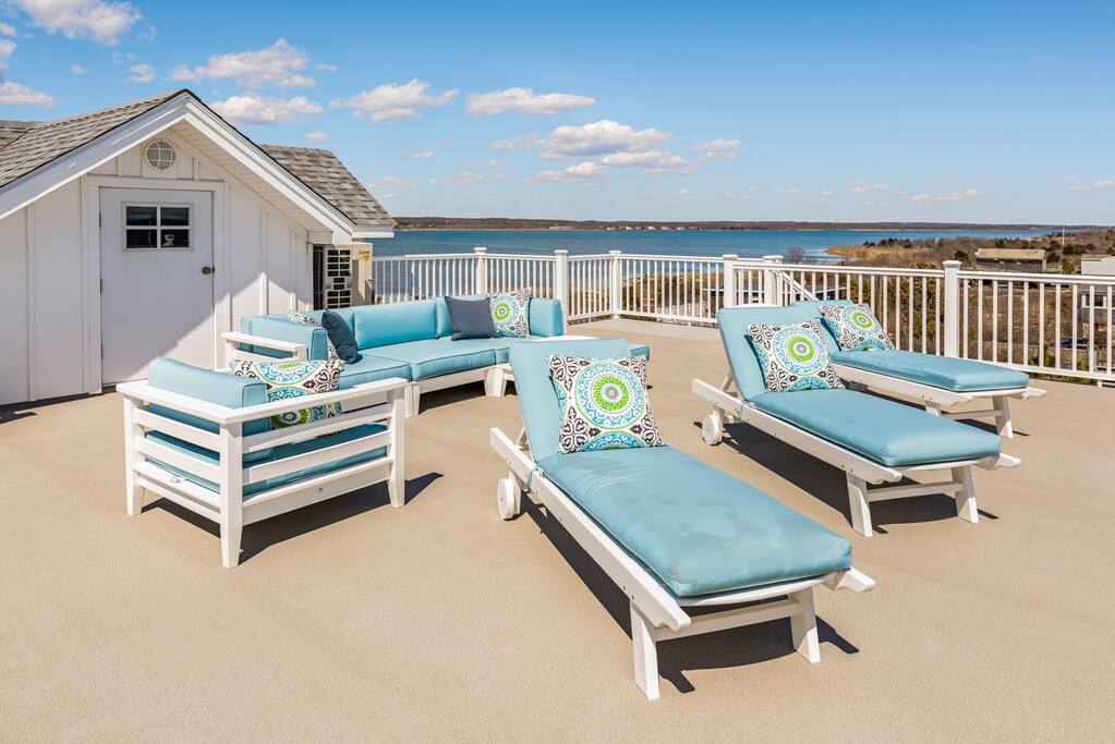 Roof top deck