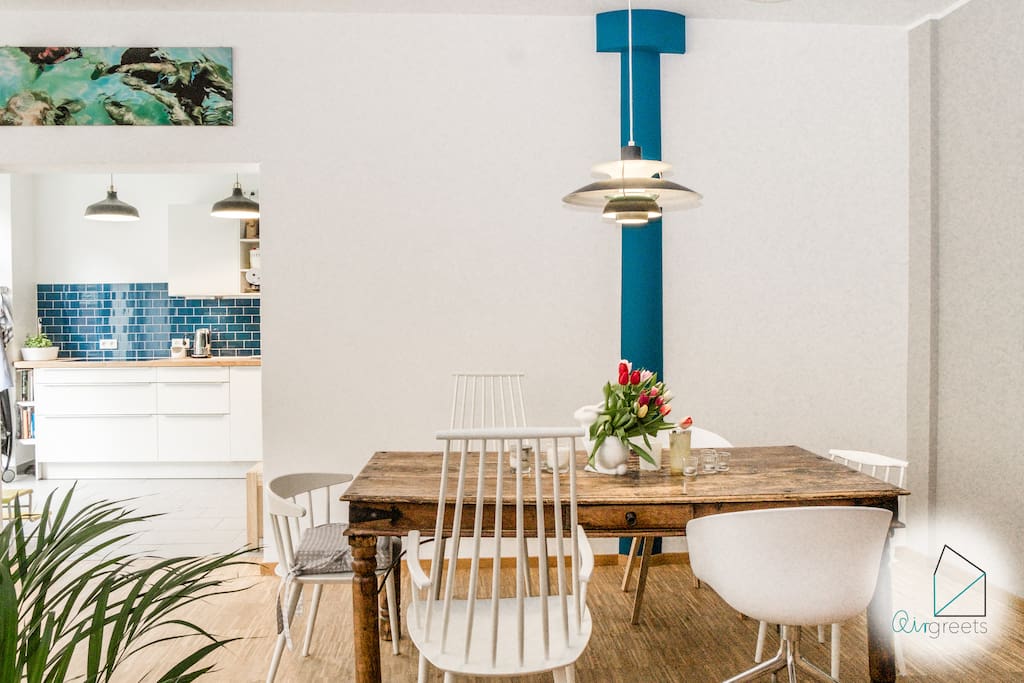 At the dining table, there is a place for everyone.