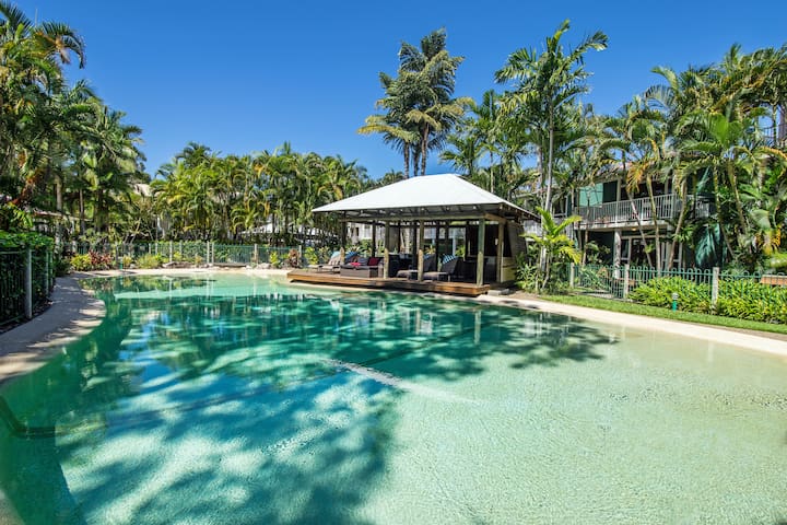 Escape to the South Pacific Noosa, 3 Bed Apt