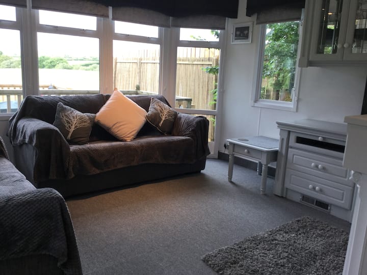 Amazing Views! Static Caravan, Morgans’s Retreat - Wales