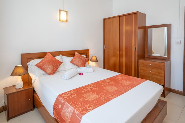 2do dormitorio con cama doble
