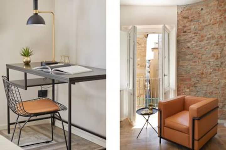 שולחן וכורסה 