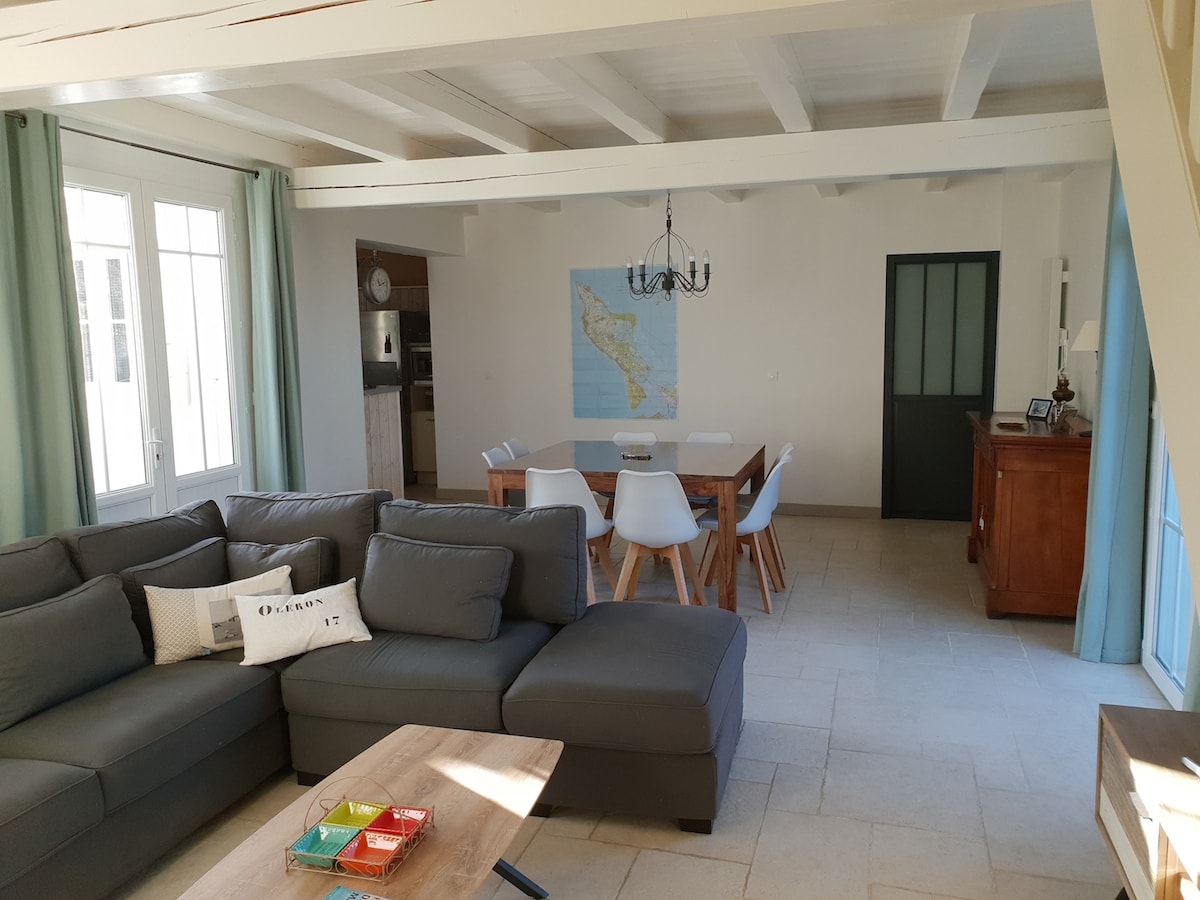 Top Airbnb: Île d'Oléron, Charming 145 m2 house, 8 people a Saint Denis D'oléron