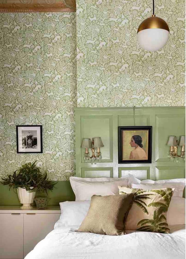 Queen Bedroom
