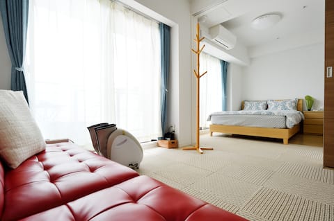 1min walk to Nippombashi,9mins walk to Namba
