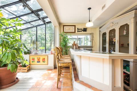 C🌴Private keyless Waterfront Suite,mins to beaches