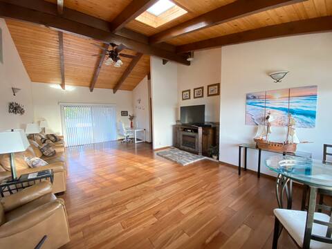 Beautiful, spotlessly clean Cottage by the Ocean